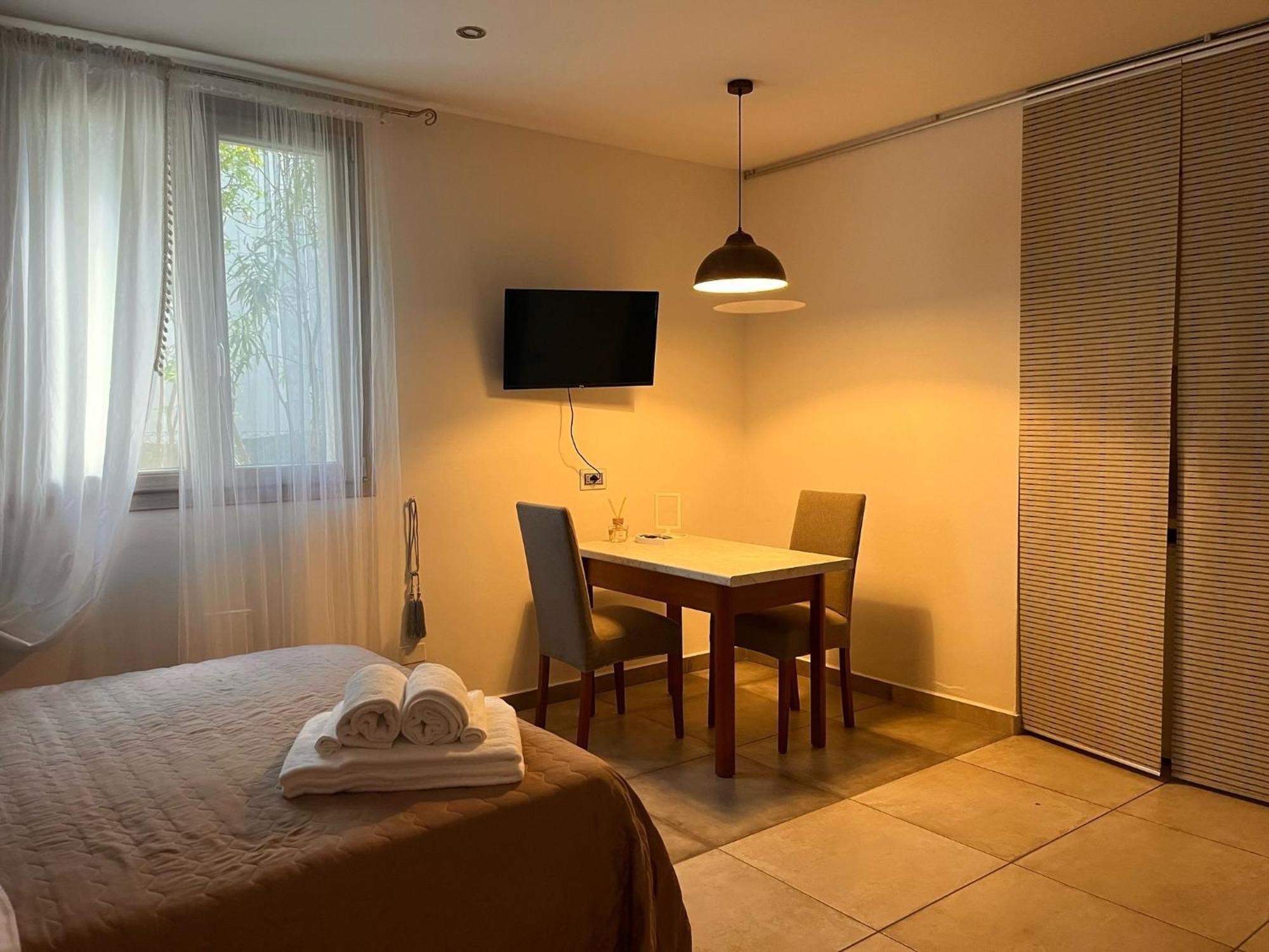 Harmony Lake Sirmione Luaran gambar